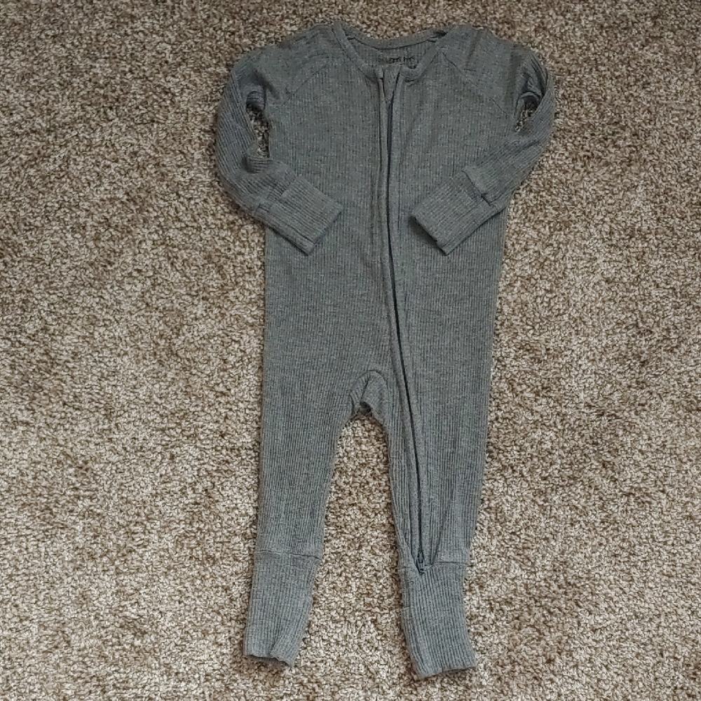 Excellent Condition Little Sleepies Ribbed 3-6mo Zippy Gender Neutral